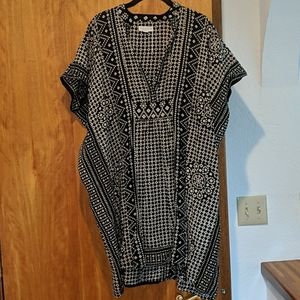 Emerson Fry short black and white kaftan